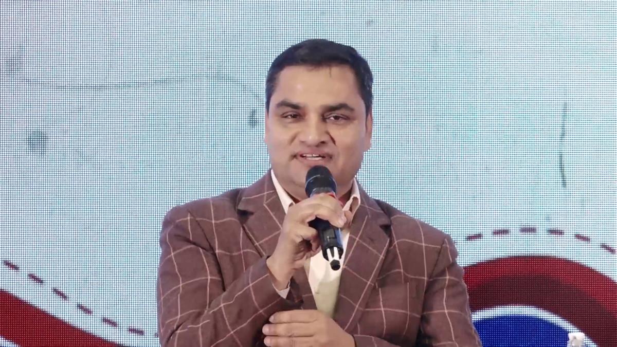 प्रतिकुलतामा एकजुट हुन नेता कार्यकर्तालाई महामन्त्री पौडेलको अपिल