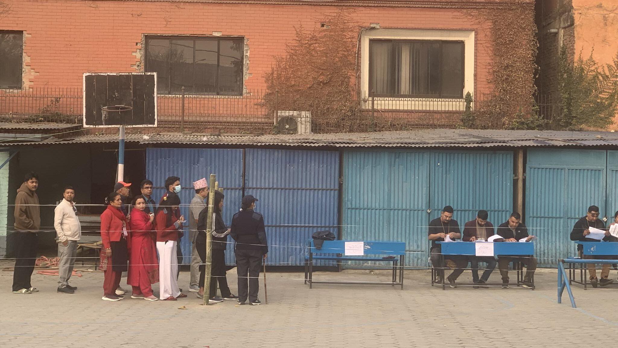 प्रतिनिधिसभा सदस्य निर्वाचन: मतदान सुरु