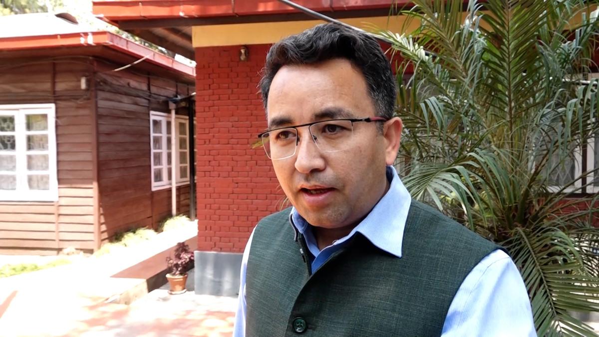 महाअभियोगसम्बन्धि प्रावधानबारे विज्ञहरुसँग परामर्श गरी टुंगो लगाउने सहमति