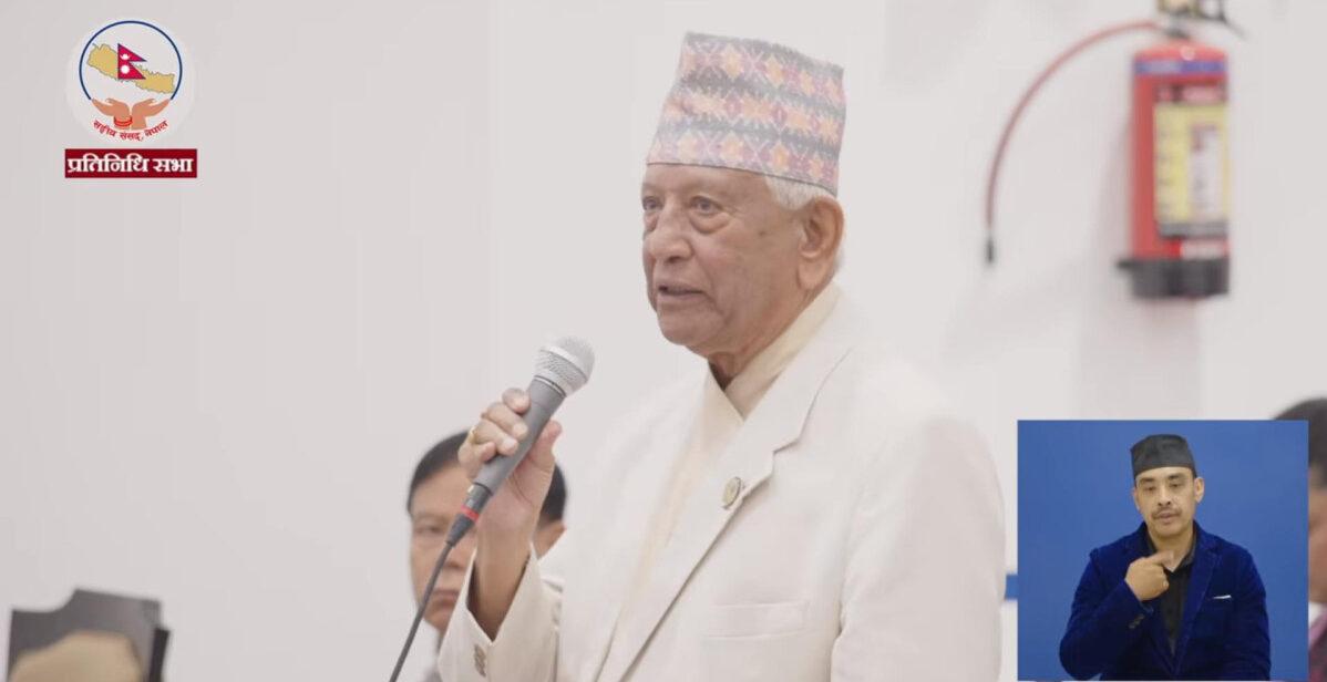 प्रधानमन्त्री साह कुनै छुट्टै टापुको सम्राटजस्तो अनुभूति भइरहेको छः सांसद केसी