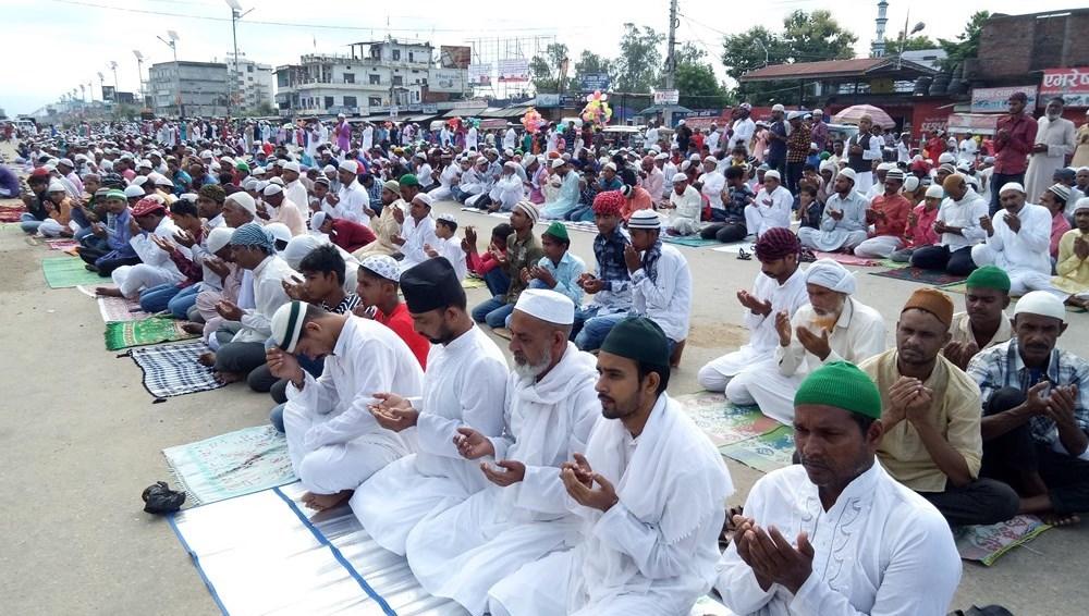 मुस्लिम धर्मावलम्बीको दोस्रो महान् पर्व बकर इद (इदुल जोहा) मनाइँदै