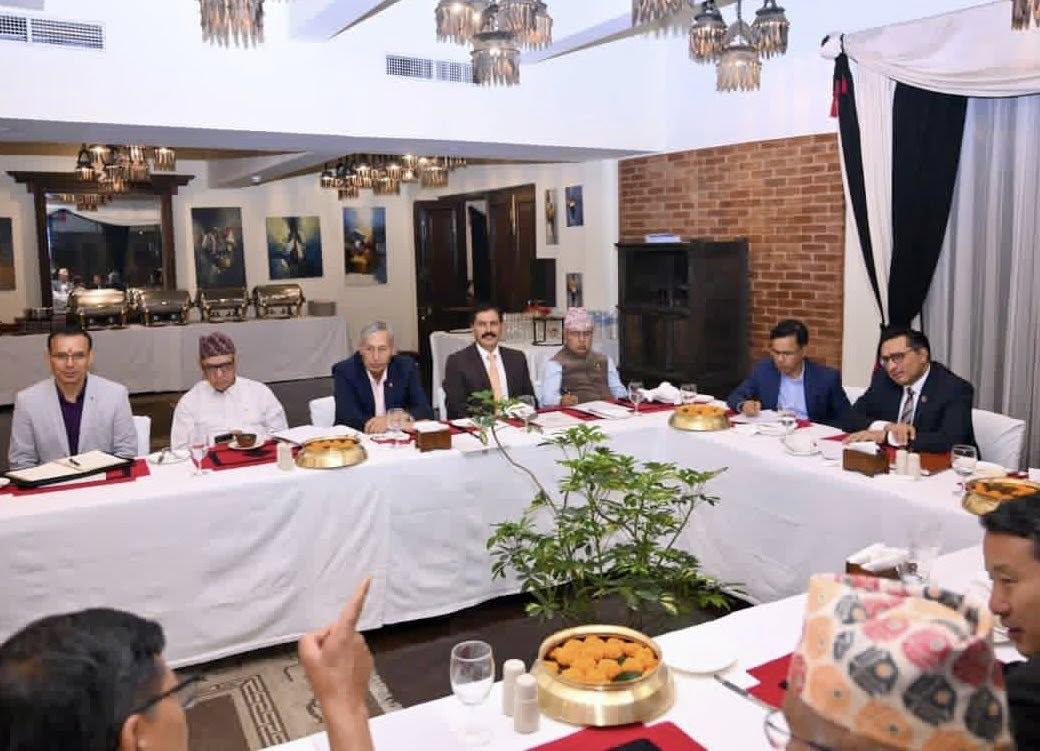 बजेटका सम्बन्धमा पूर्व अर्थमन्त्रीहरुसँग छलफल