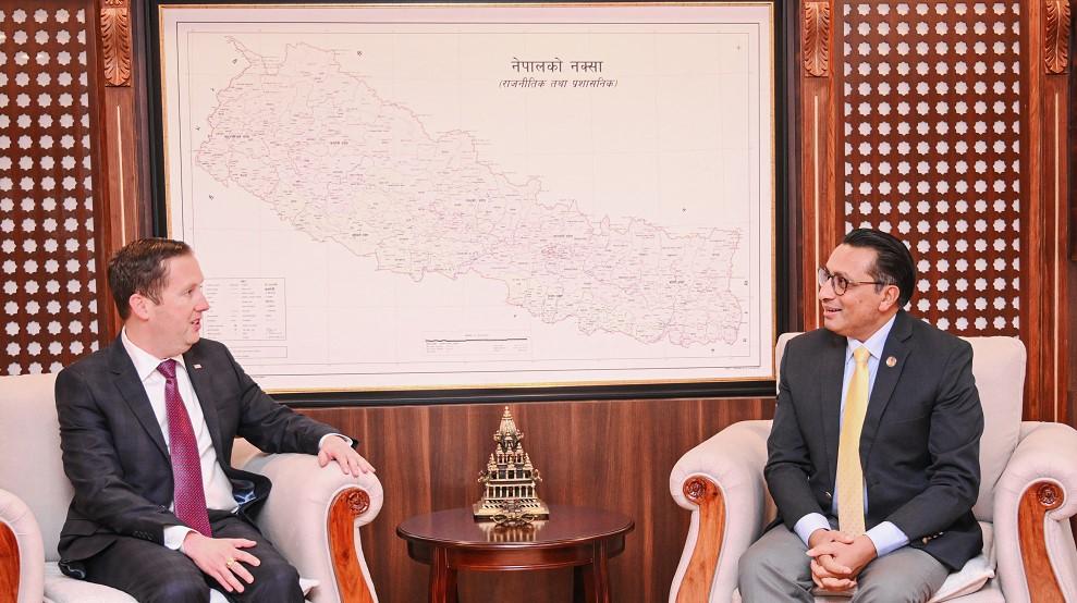 अर्थमन्त्री वाग्ले र अमेरिकी विशेष दूत गोरबीच भेट
