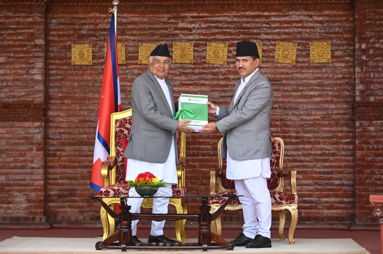 देशको आर्थिक अनुशासन खस्किएको महसुस भएको छ : राष्ट्रपति
