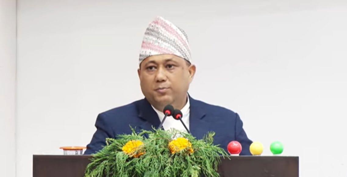 प्रधानमन्त्रीको अभिव्यक्तिमा परराष्ट्रमन्त्री खनाल जवाफ